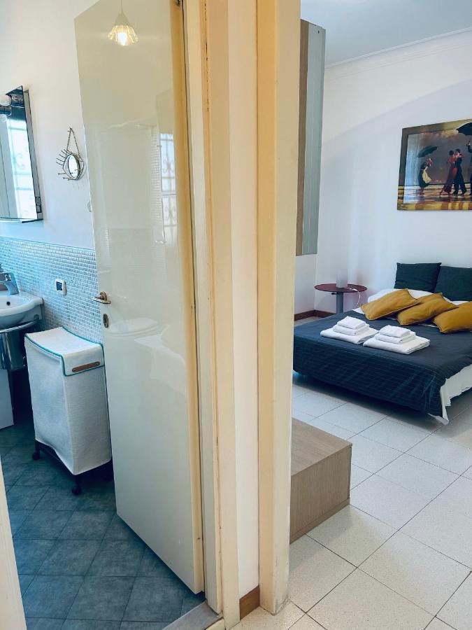 Flat 03 - New Opening Apartment Rome Bagian luar foto